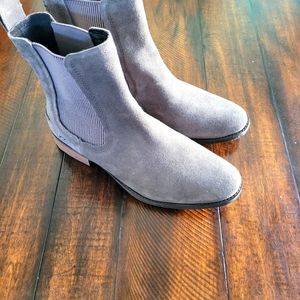 UGG boots size 8 NEW